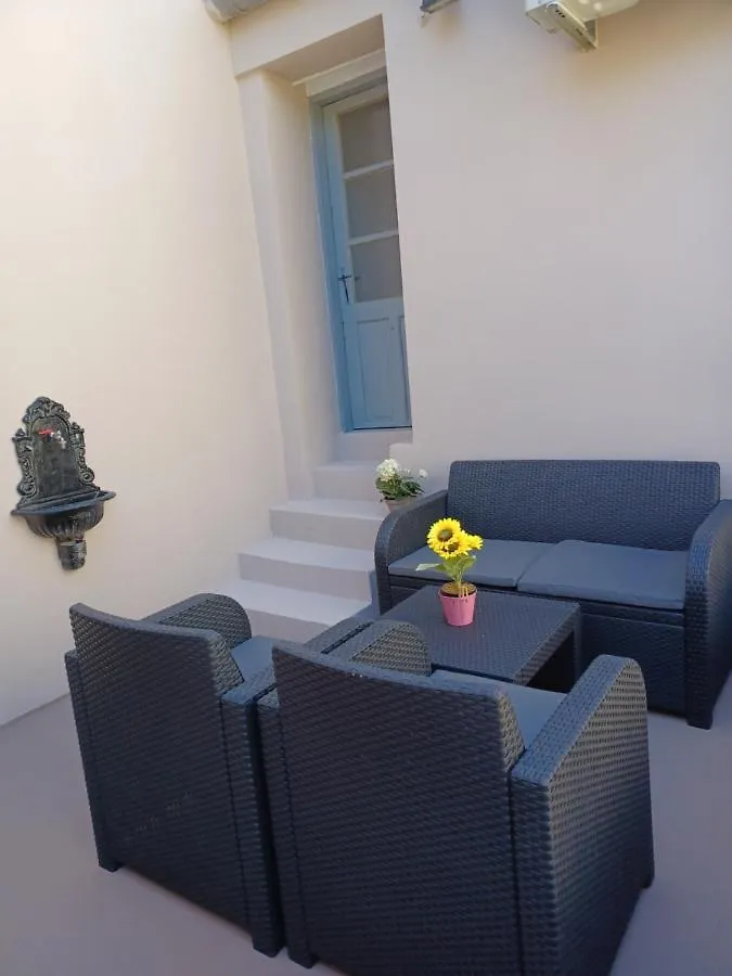 Apartman B & S With A Beautiful Terrace Lägenhet Pula Kroatien