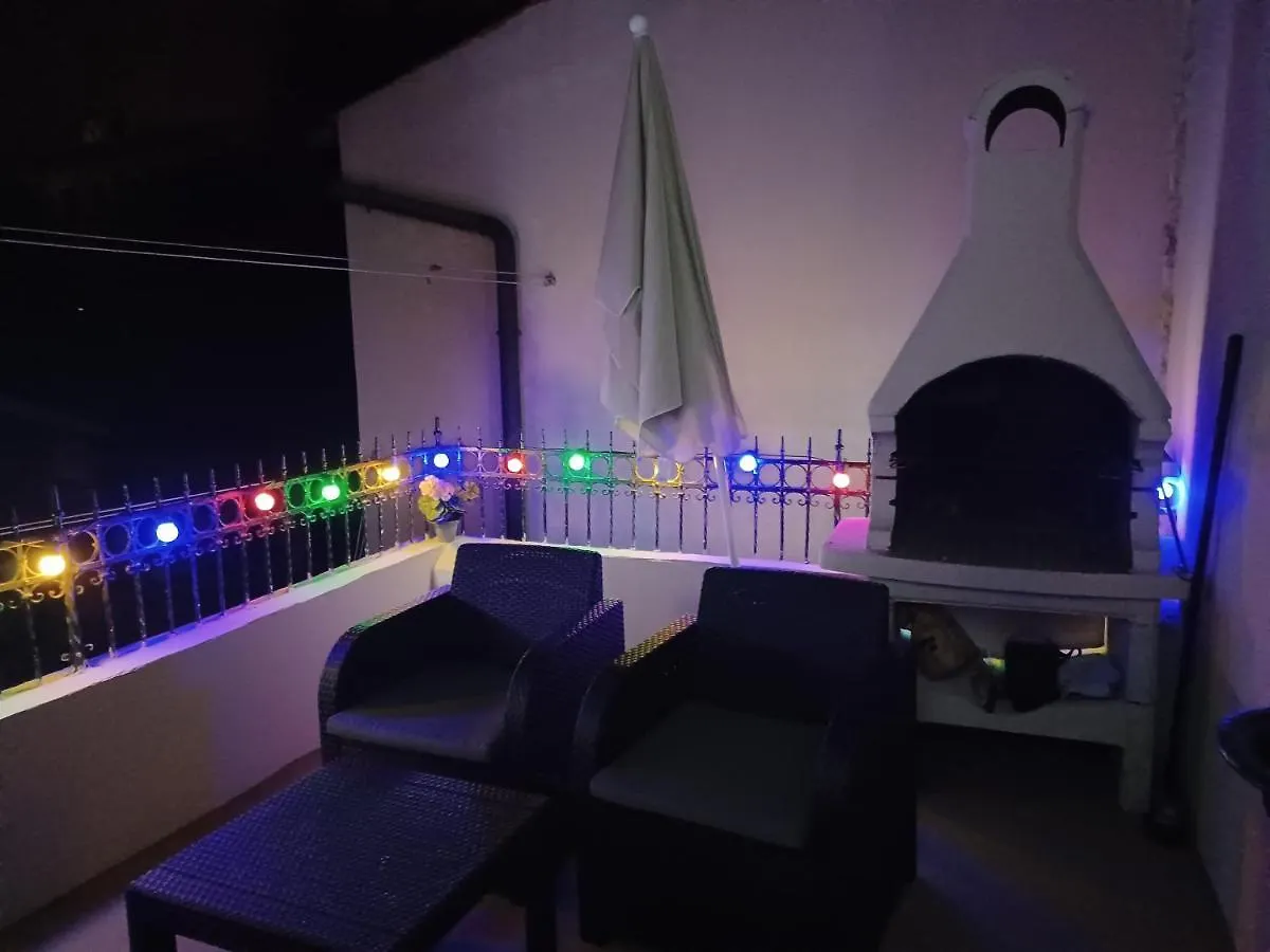 Apartman B & S With A Beautiful Terrace Apartment Pula